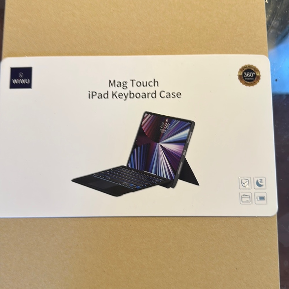 Wiwo Meg touch iPad keyboard- brand new!
